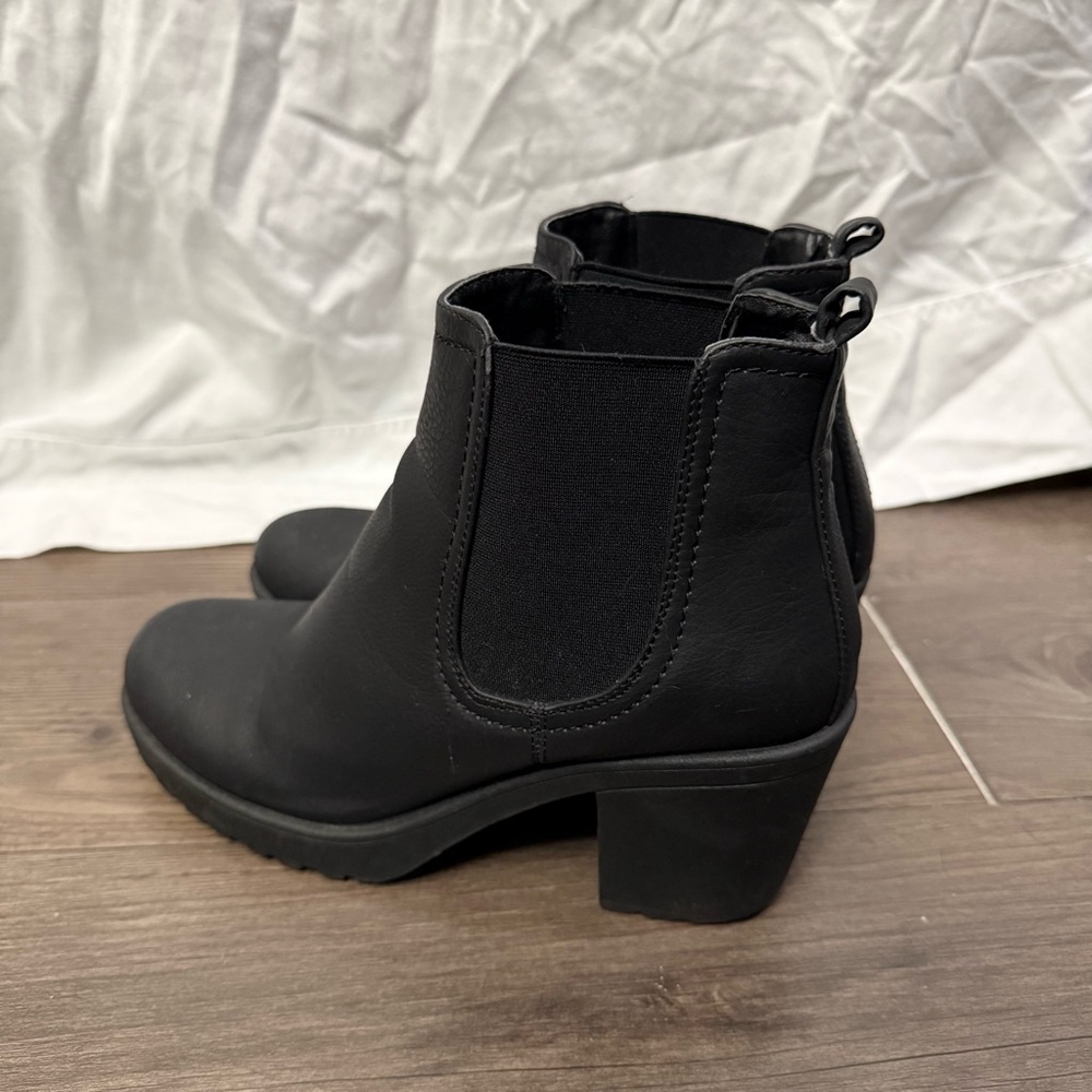 ASOS Black Ankle Boots - Picture 2 of 5